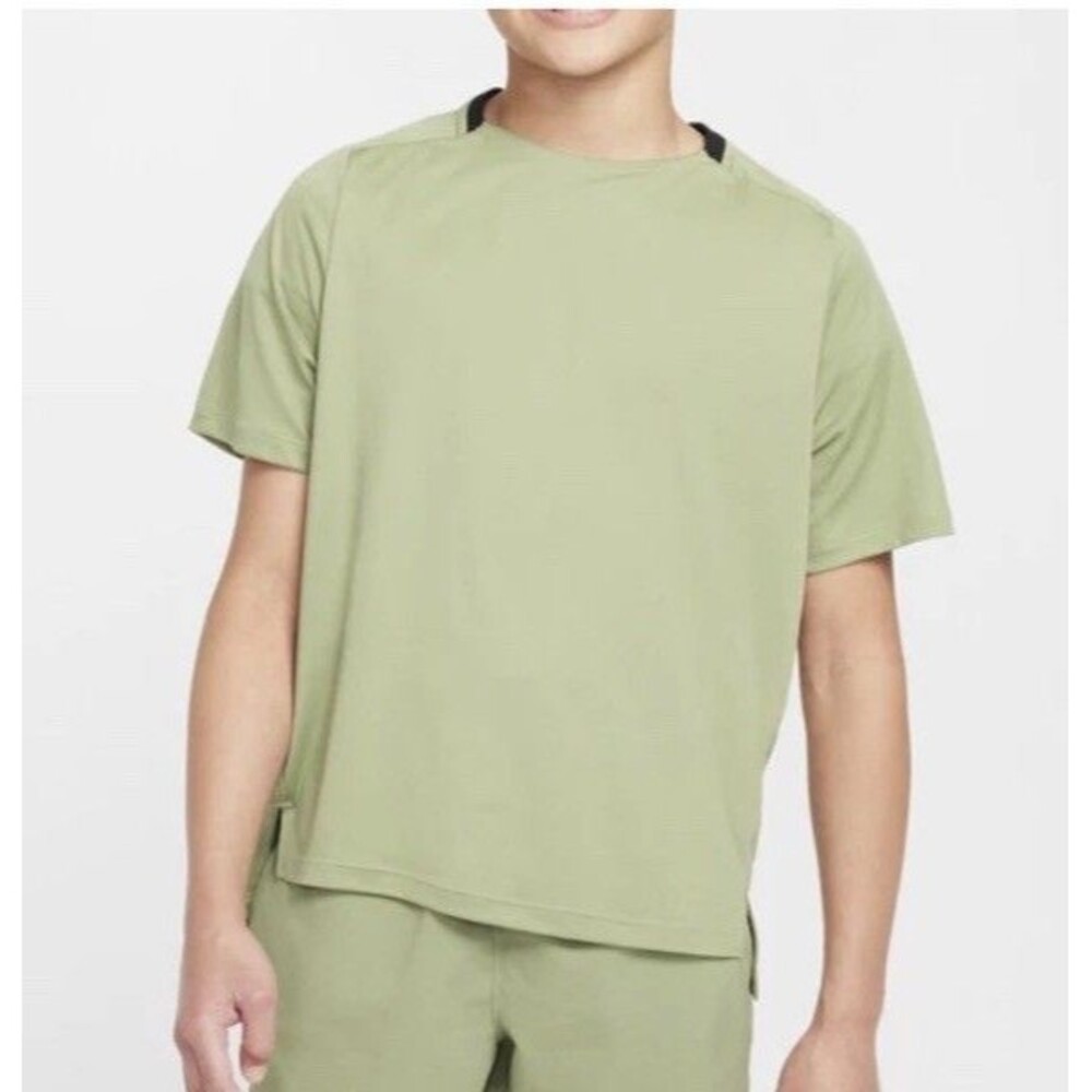 New Kids Nike Multi Big Kids' (Boys') Dri-FIT Training Top Green Size S MSRP:$38